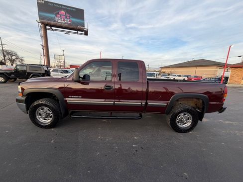 Used 2002 Chevrolet Silverado 2500 LS w/ Electrical Convenience Pkg image 3