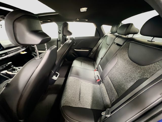 New 2025 Kia K4 GT-Line w/ GT-Line Sunroof Package FWD image 25