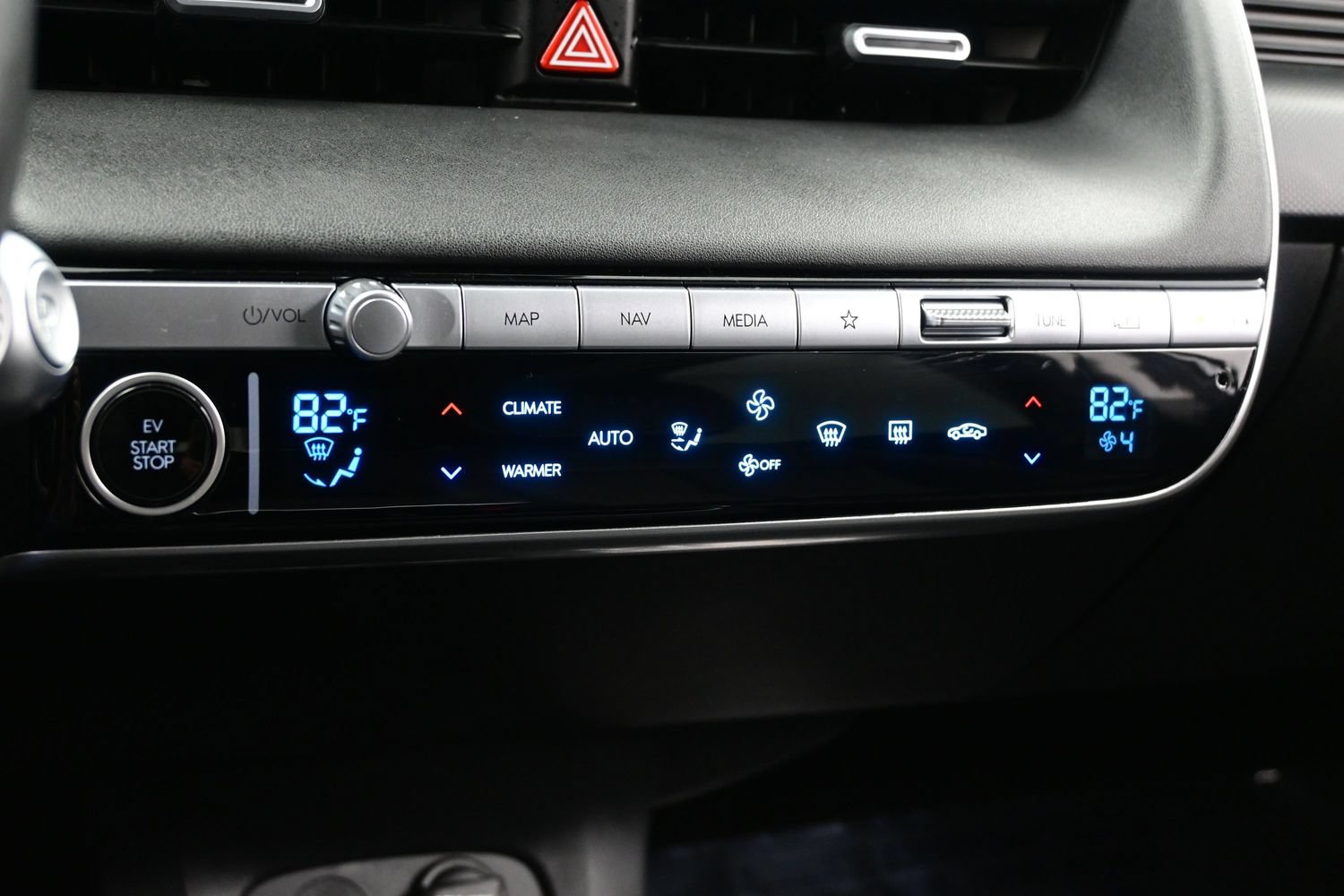 Certified 2024 Hyundai Ioniq 5 Limited AWD/4WD image 21