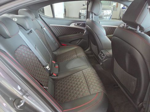 Used 2020 Genesis G70 3.3T w/ Sport Package image 23