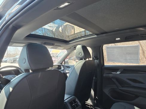 New 2026 Volkswagen Tiguan SE R-Line AWD/4WD image 11