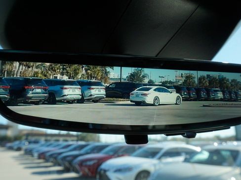 Used 2025 Cadillac Escalade Premium Luxury Platinum w/ LPO, Floor Liner Package image 29