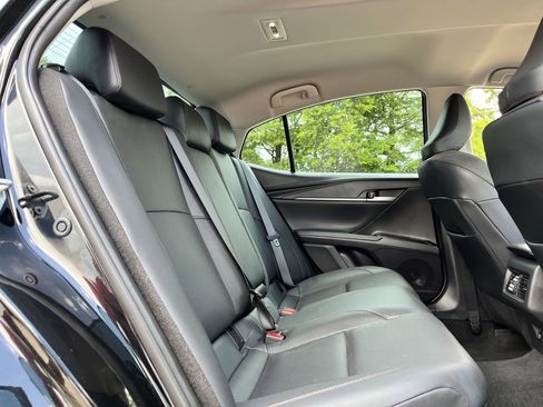 Used 2025 Toyota Camry XLE FWD image 26