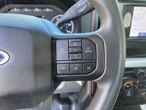 Used 2023 Ford F250 XL w/ Snow Plow/Camper Package image 17