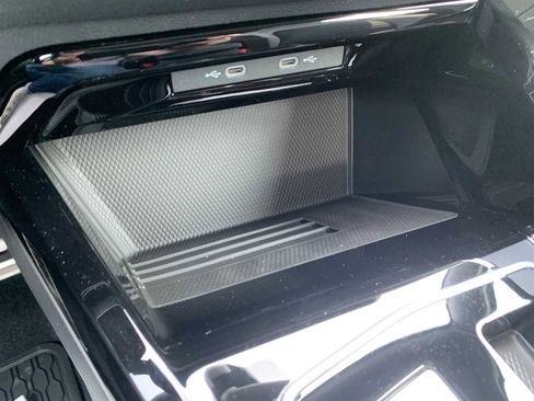 New 2025 Volkswagen GTI SE image 18