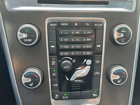 Used 2015 Volvo XC60 T6 Premier Plus AWD/4WD image 22