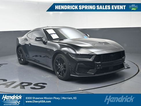 Used 2025 Ford Mustang GT Premium image 1