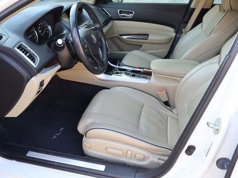 Used 2018 Acura TLX V6 SH-AWD w/ Advance Package image 16