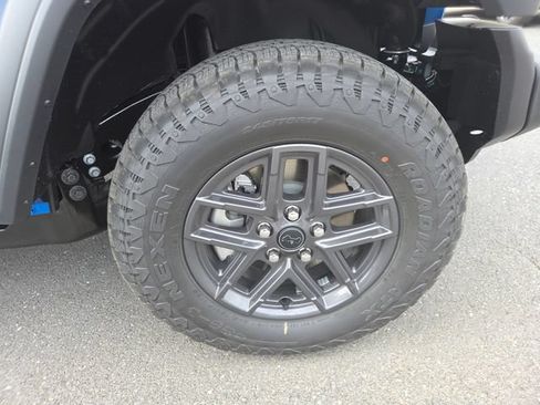 Certified 2026 Jeep Wrangler Sport AWD/4WD image 30