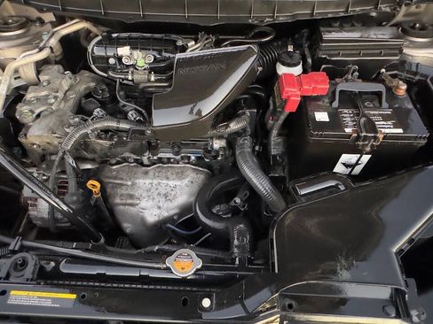 Used 2012 Nissan Rogue SV w/ Premium Pkg image 11