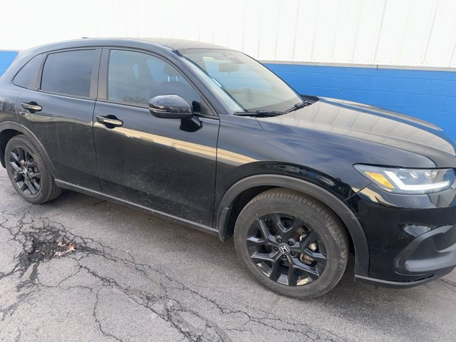 Used 2025 Honda HR-V Sport image 2