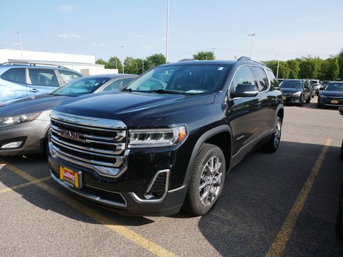 Used 2021 GMC Acadia SLT w/ Preferred Package AWD/4WD image 2