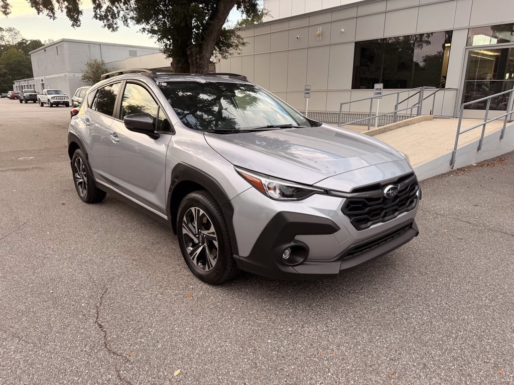 Used 2024 Subaru Crosstrek 2.0i Premium AWD/4WD image 3