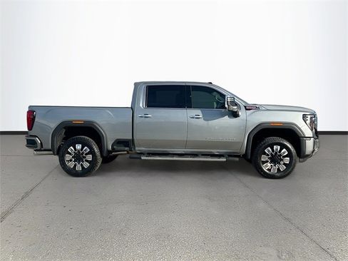 New 2026 GMC Sierra 2500 Denali w/ Denali Reserve Package image 3