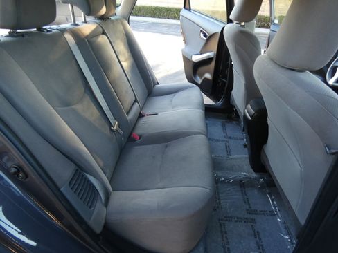 Used 2015 Toyota Prius Four image 35