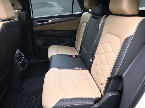 New 2026 Volkswagen Atlas Cross Sport SE image 23