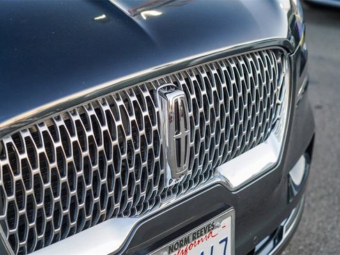 Certified 2023 Lincoln Aviator Reserve w/ Equipment Group 201A image 3