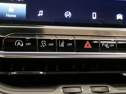 New 2025 Jeep Compass Limited image 35