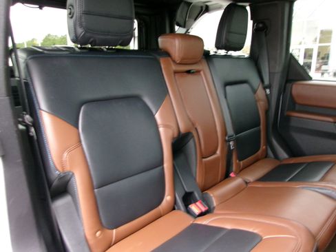 Used 2022 Ford Bronco Outer Banks AWD/4WD image 18