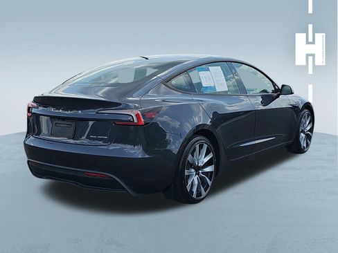 Used 2025 Tesla Model 3 Long Range AWD/4WD image 4
