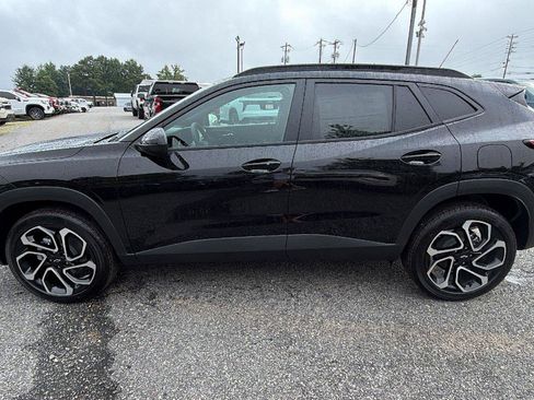 New 2026 Chevrolet Trax RS w/ Driver Confidence Package FWD image 11