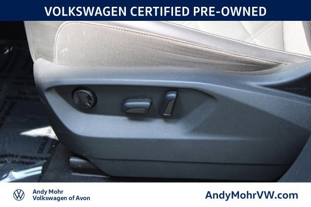 Used 2024 Volkswagen Atlas SE AWD/4WD image 17