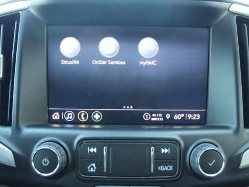 Used 2023 GMC Terrain SLT AWD/4WD image 22