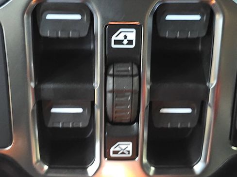 New 2026 Jeep Wrangler Unlimited Rubicon AWD/4WD image 28