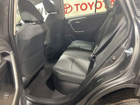 Used 2025 Toyota RAV4 XLE w/ Convenience Package image 18