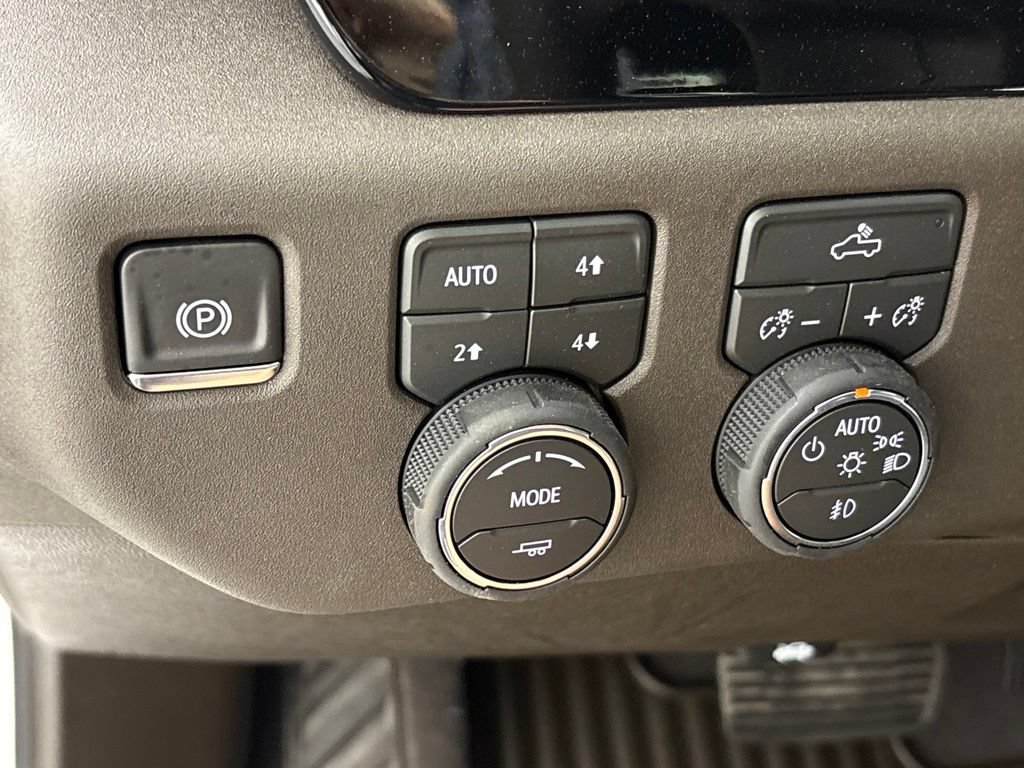 New 2026 Chevrolet Silverado 1500 RST w/ Z71 Off-Road Package AWD/4WD image 35