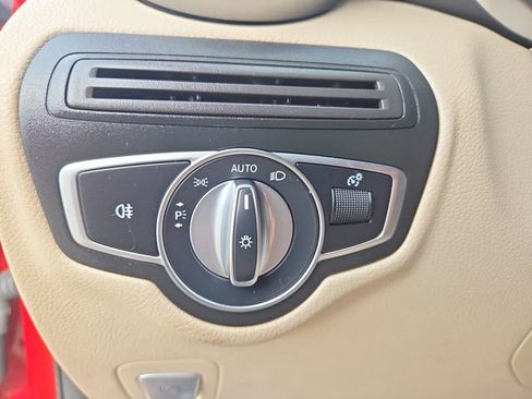 Used 2018 Mercedes-Benz GLC 300 image 19