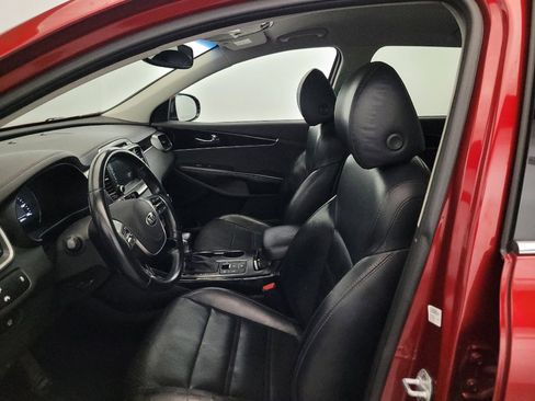 Used 2019 Kia Sorento EX AWD/4WD image 17