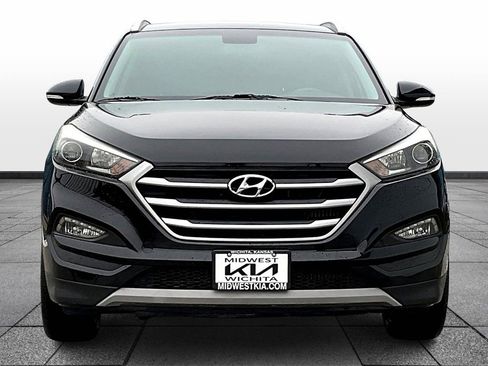 Used 2017 Hyundai Tucson Sport image 3