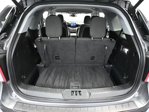 Used 2022 Ford Explorer XLT w/ Class IV Trailer Tow Package image 41