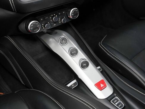 Used 2016 Ferrari California T RWD image 42
