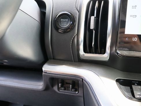 Used 2025 Ford Expedition Max Platinum AWD/4WD image 20
