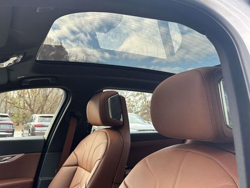 Certified 2025 BMW i7 xDrive60 image 29