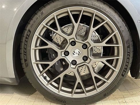 Used 2025 Porsche 911 Carrera image 14