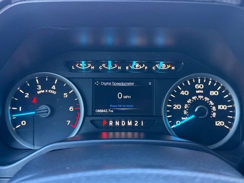 Used 2016 Ford F150 XLT w/ Equipment Group 302A Luxury AWD/4WD image 17