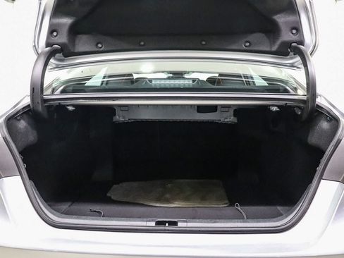 Used 2022 Toyota Camry SE w/ Carpet Mat Package (TMS) FWD image 28