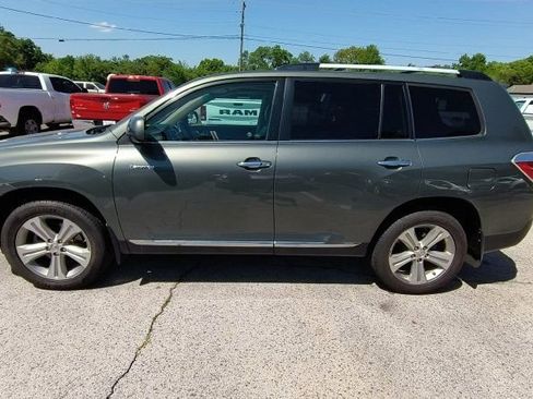 Used 2012 Toyota Highlander Limited w/ Tow Pkg image 2