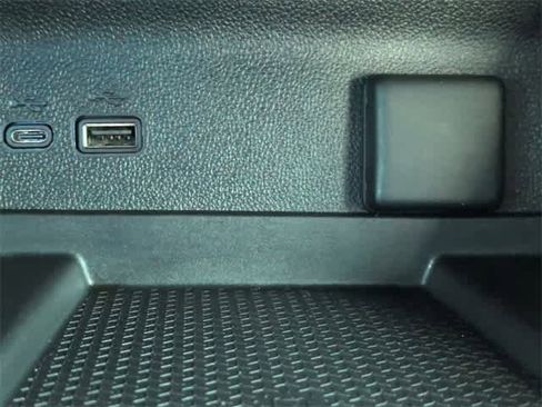 Used 2024 Chevrolet Traverse LT w/ Trailering Package image 32