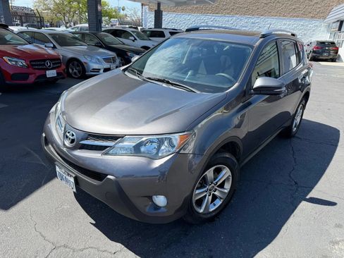 Used 2015 Toyota RAV4 XLE FWD image 2