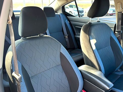 Used 2023 Nissan Versa SV image 23