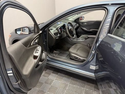 Used 2020 Chevrolet Malibu LT FWD image 14