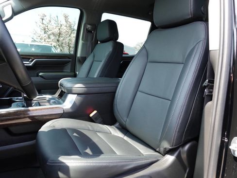 Used 2023 GMC Sierra 1500 Elevation w/ Preferred Package image 16