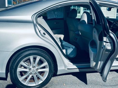 Used 2011 Lexus ES 350 image 7