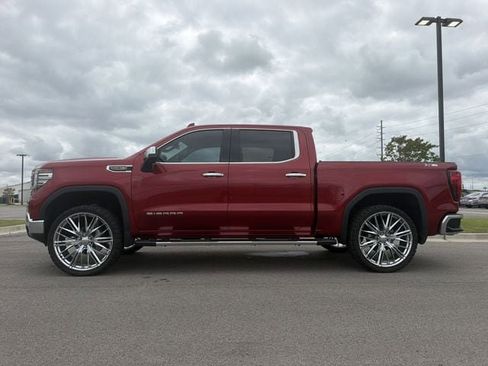 Used 2023 GMC Sierra 1500 SLT w/ SLT Premium Package AWD/4WD image 2
