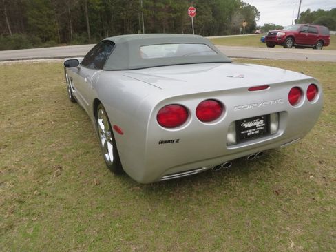 Used 2003 Chevrolet Corvette Convertible w/ Preferred Equipment Group1 image 8