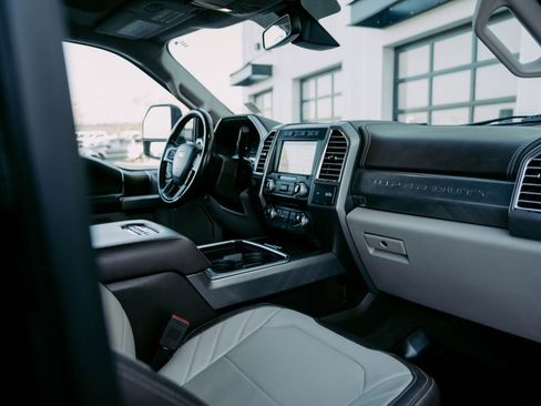 Used 2018 Ford F350 Limited w/ FX4 4x4 Off Road Package image 26